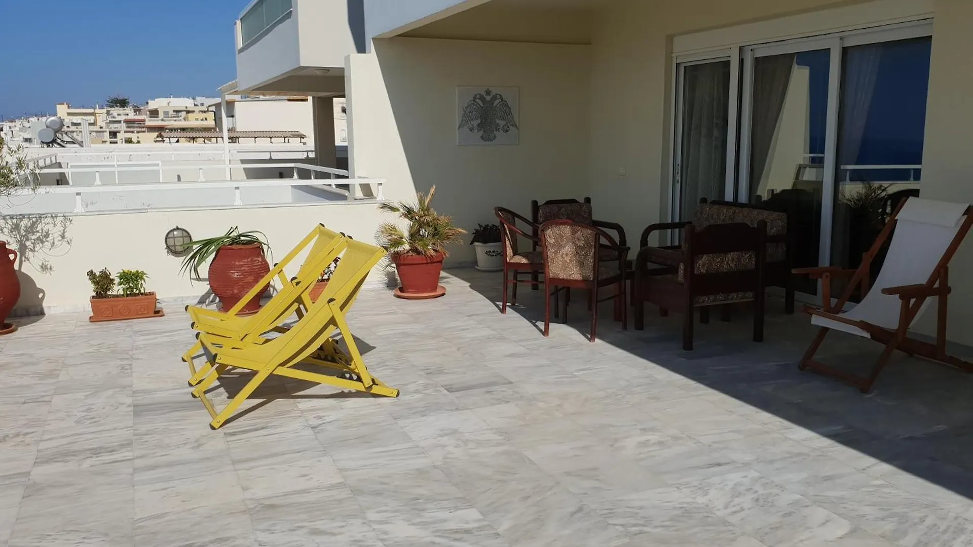 Daire Seaview Flora'S Luxury Apartment-300Meters From The Beach Resmo