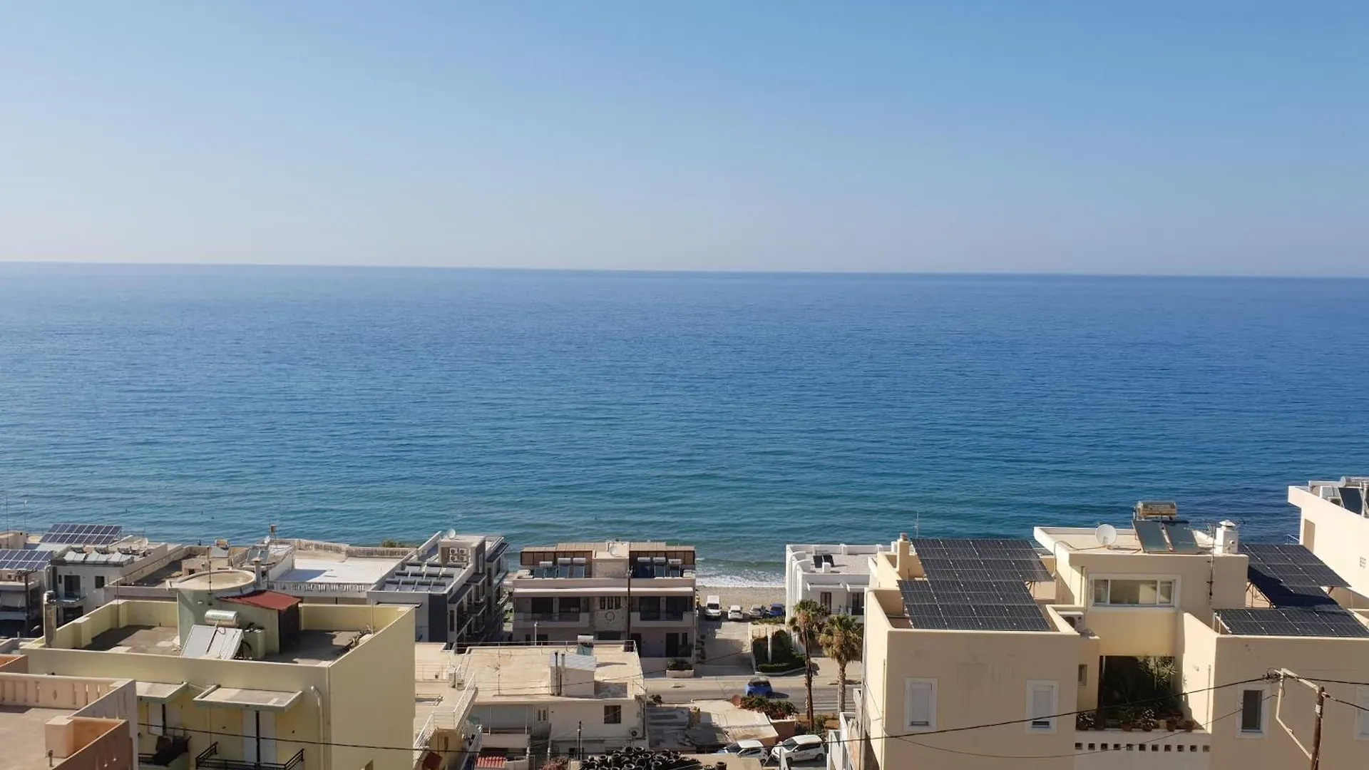 Seaview Flora'S Luxury Apartment-300Meters From The Beach Resmo 0*,  Yunanistan