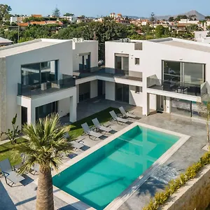 Jarko Luxury Argoulidhes